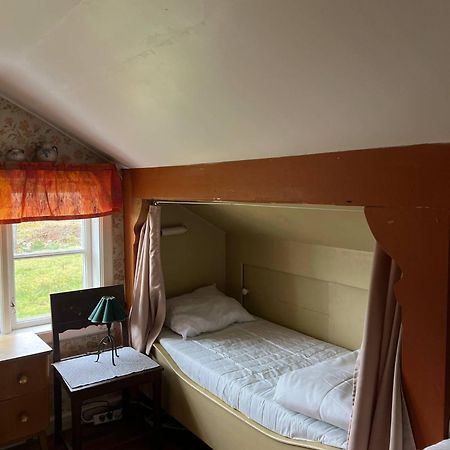 Villa Dalslands-Torp Naera Vattnet à Mellerud Extérieur photo